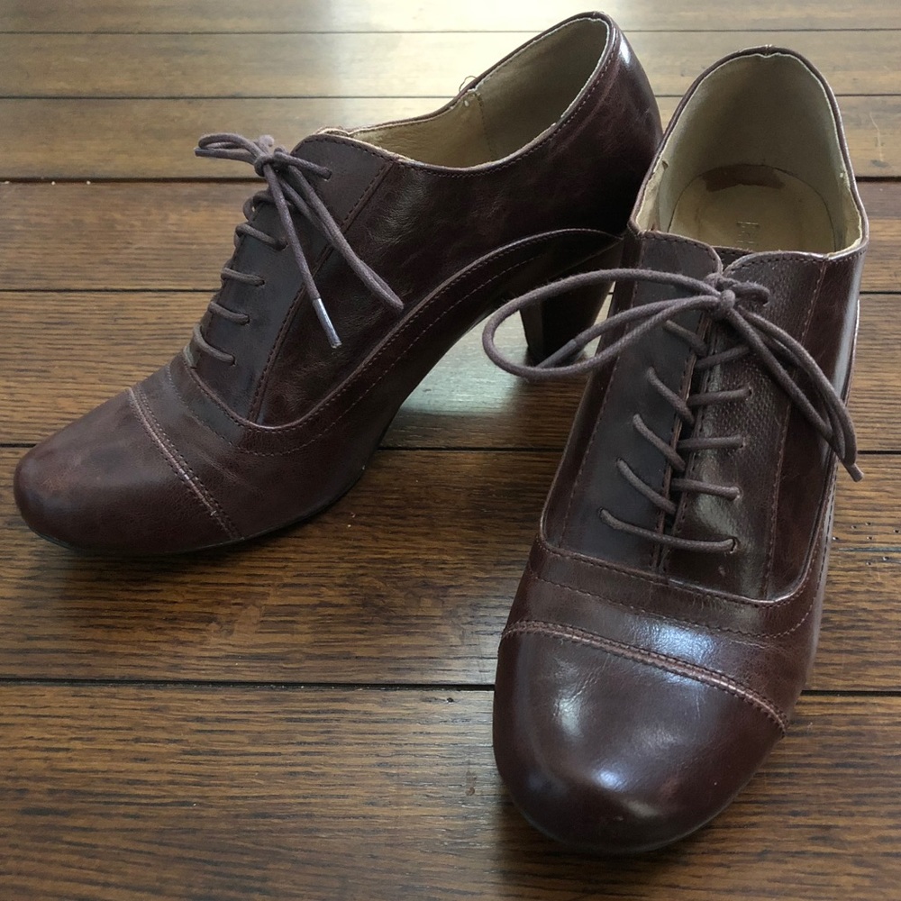 ✦Chelsea Crew “Jimmy” Oxford Heels (UK 40)✦